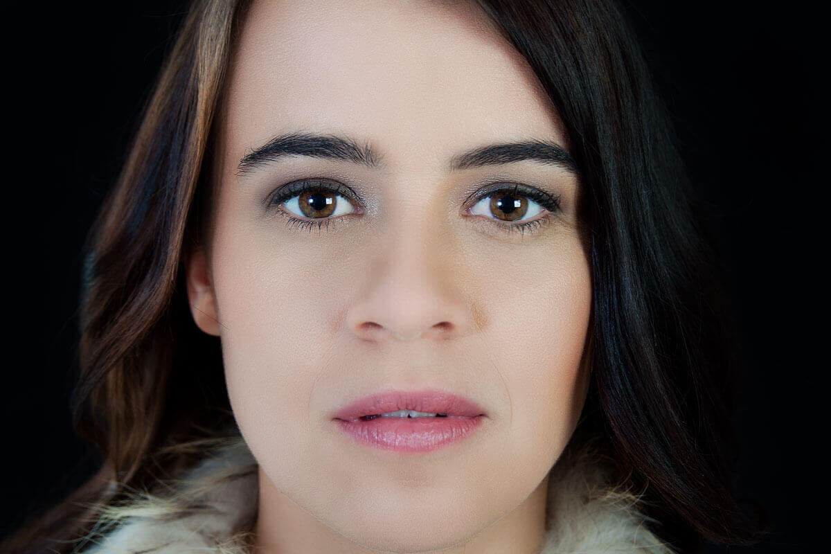 Beispielfoto 1- Sliderimage: Porträt modern weiblich. Beautyshooting Fa